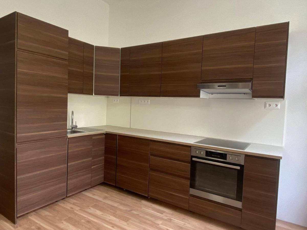 Designed Apartment Next To Vaclav Square With Terrace And Private Garage Praga Exterior foto